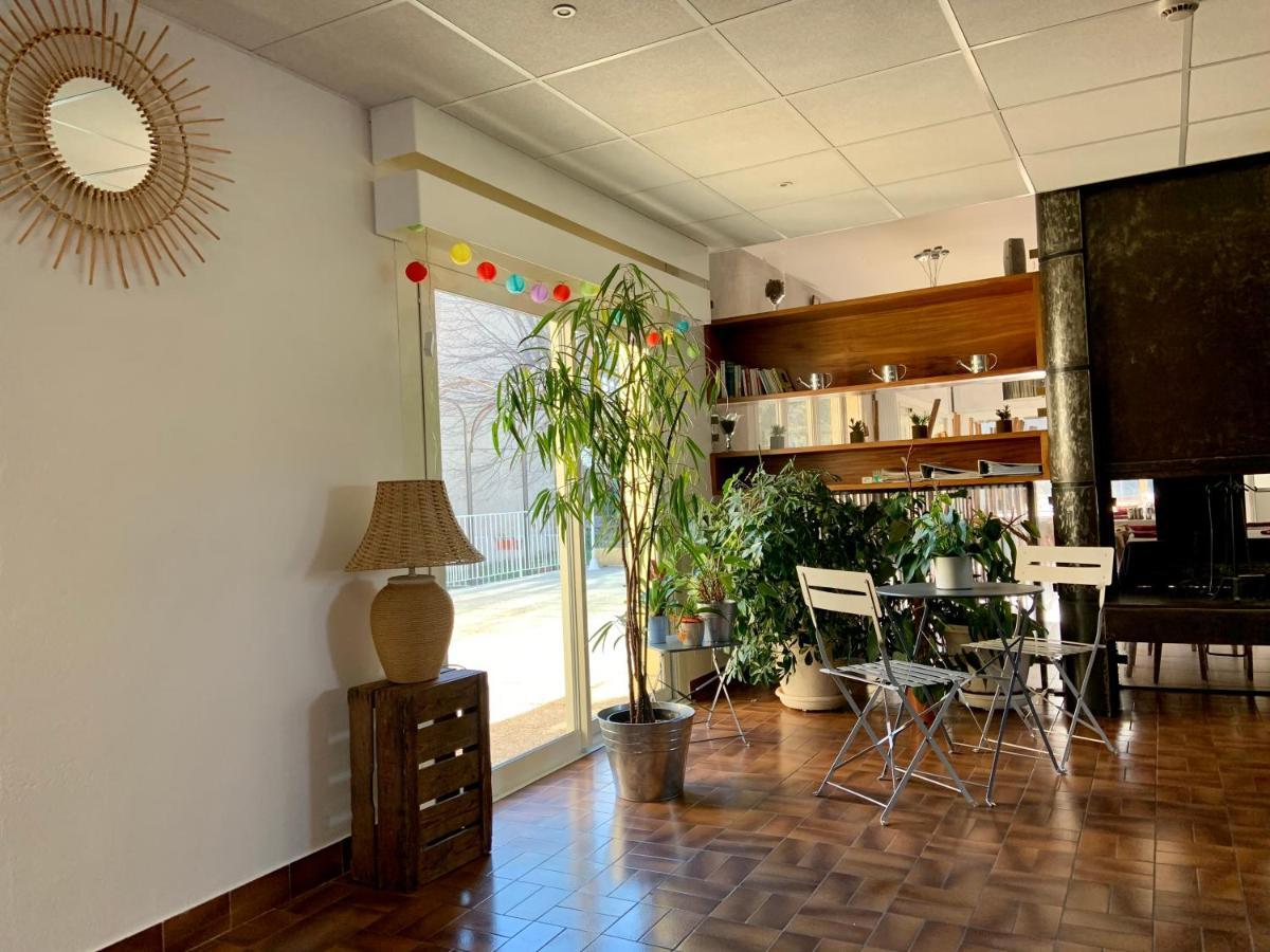Le Pidanoux Hotell Saint-Julien-du-Verdon Exteriör bild